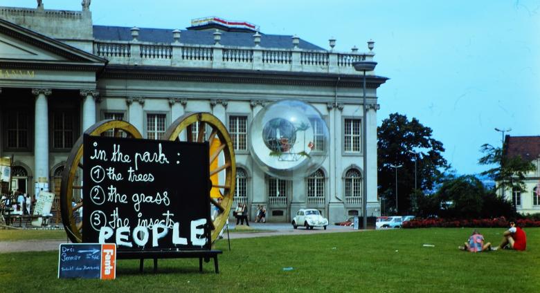 Documenta, Fridericianum Exterior